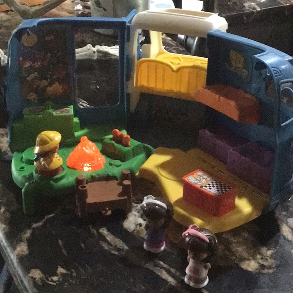 Little people camper